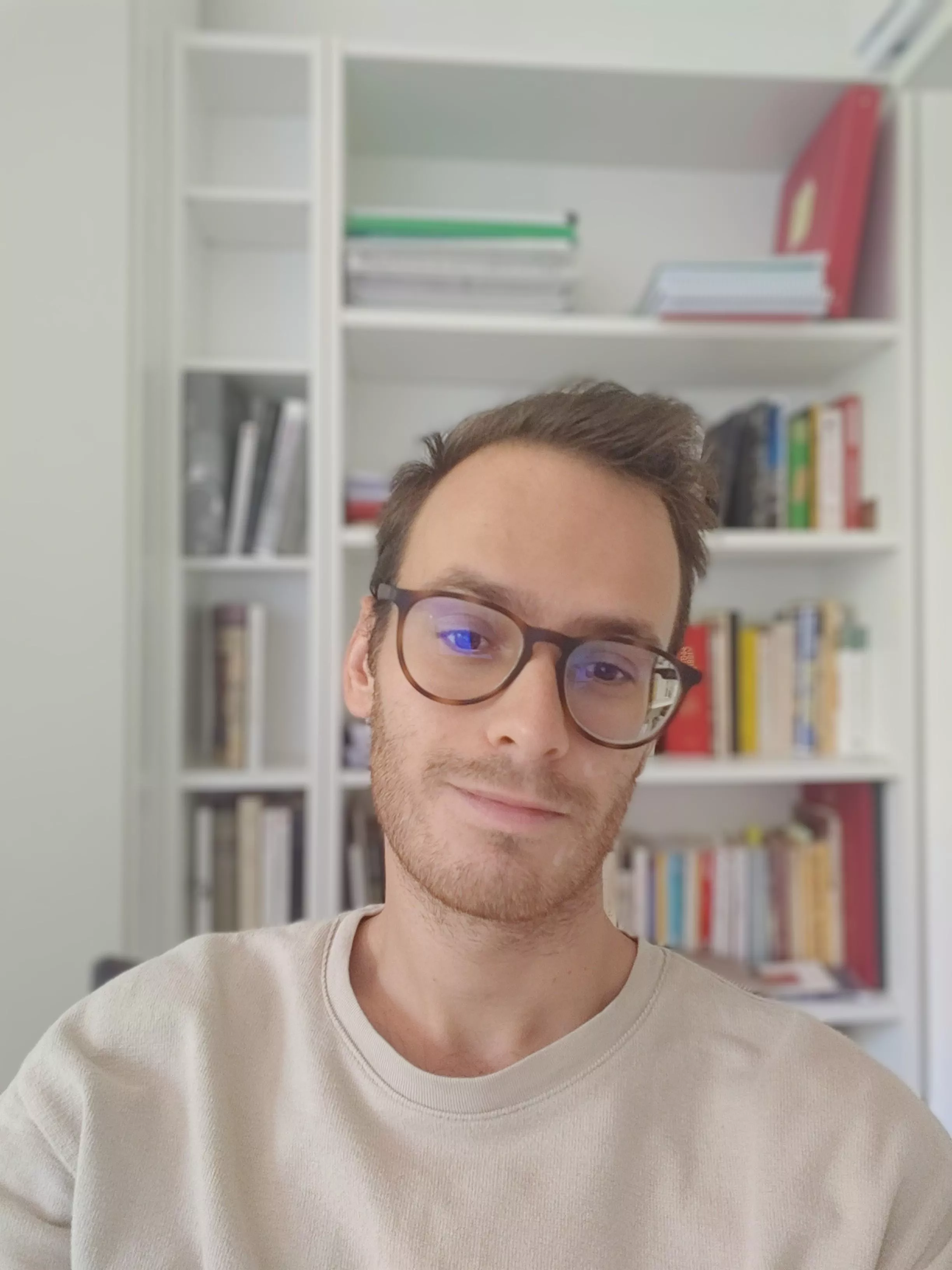 [25] Still shocked by all the love for my previous post💙 it does feel good to be appreciated :) here's the missing combo in my natural habitat: beard + glasses posted by frax_98