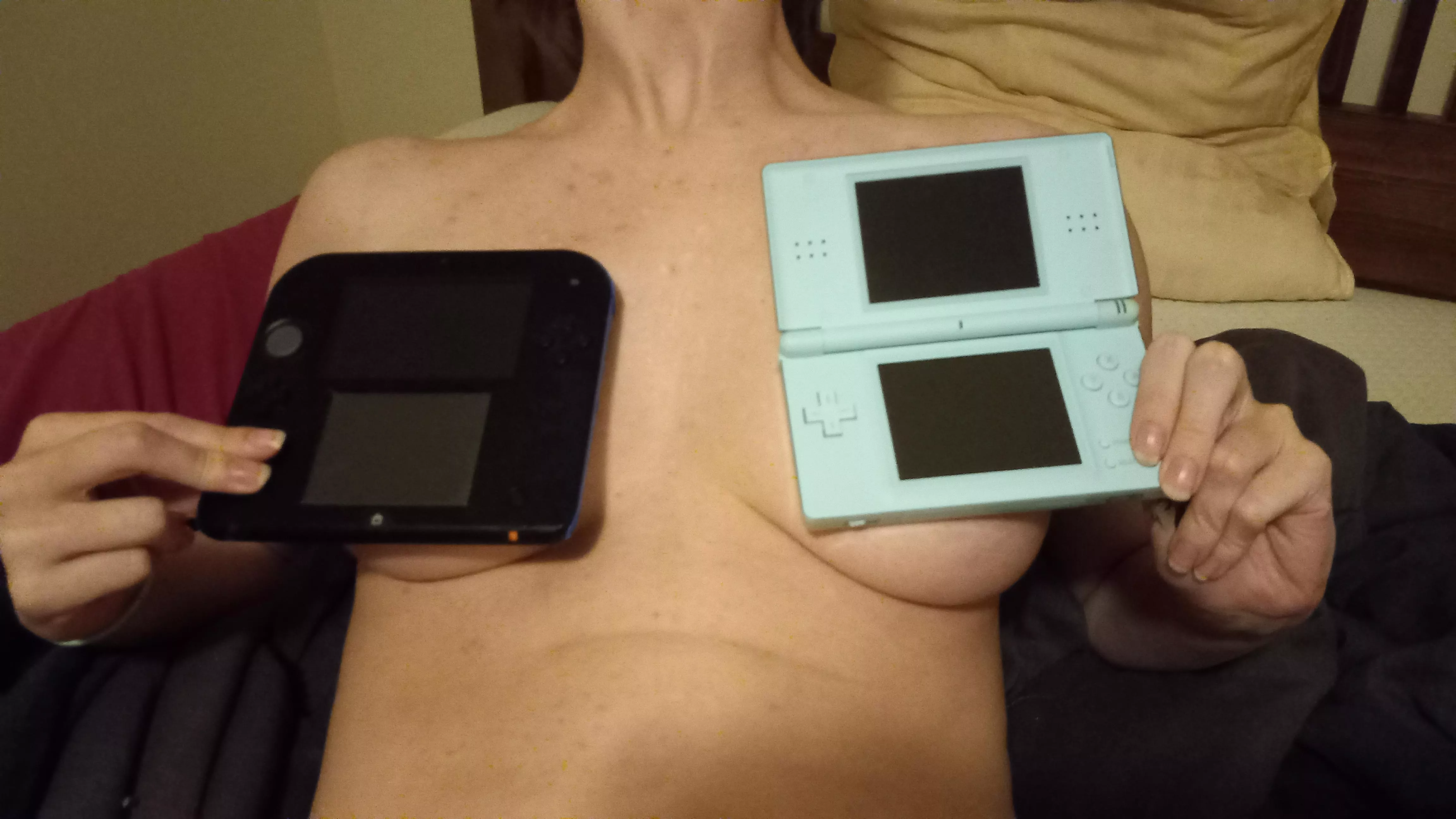 2DS or DS Lite? I think I'm closer to the DSL :3. [F]or some reason... posted by AceintheSole