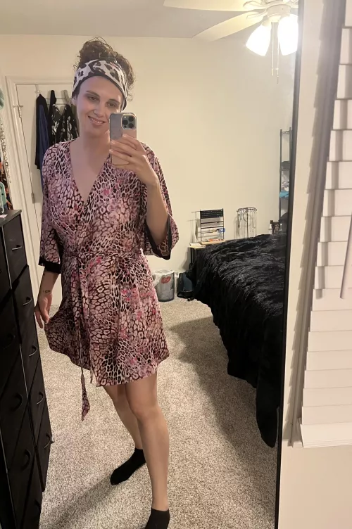 33[f] is loving her $2 thrift find. by SubstantialWelder395