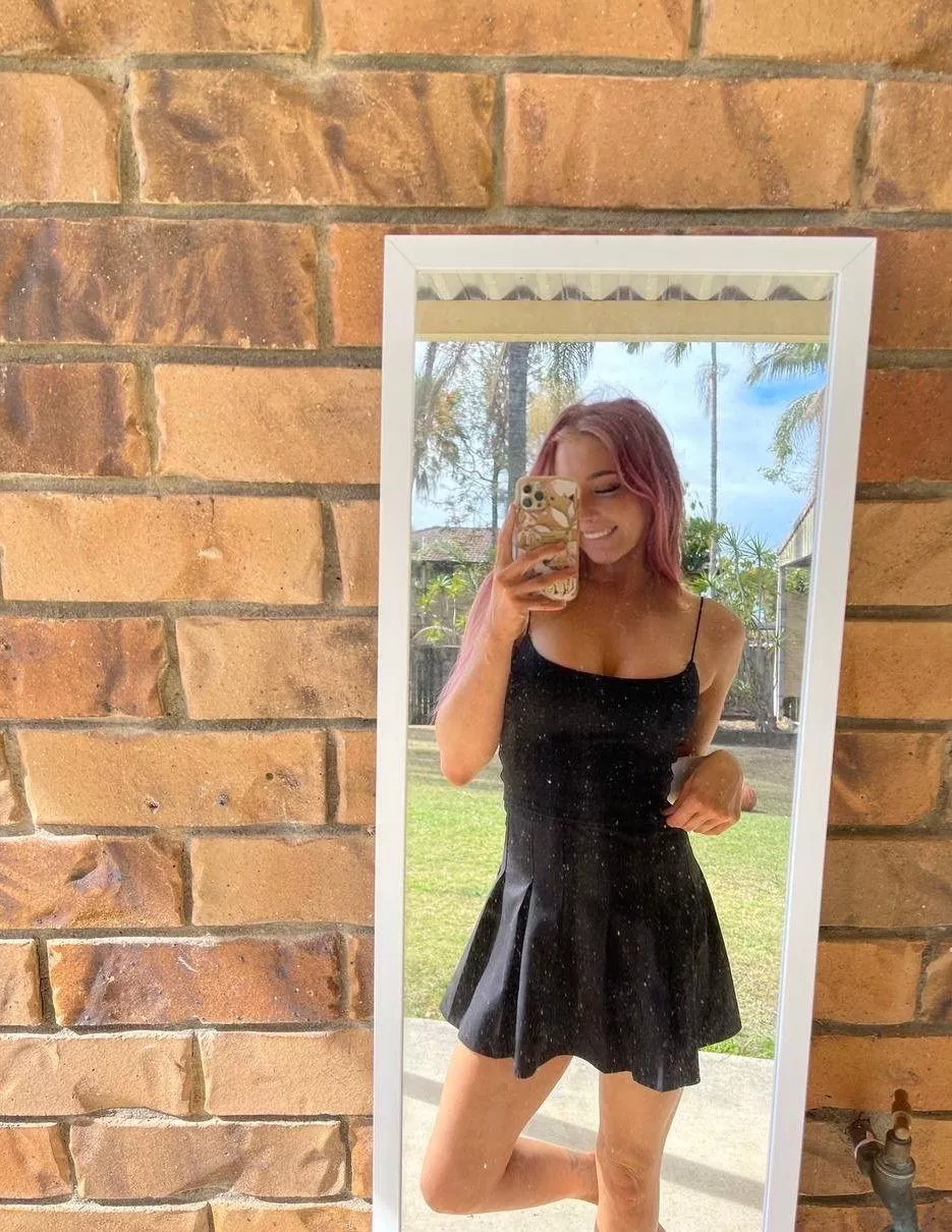 do you like this dress :) posted by deathcloned