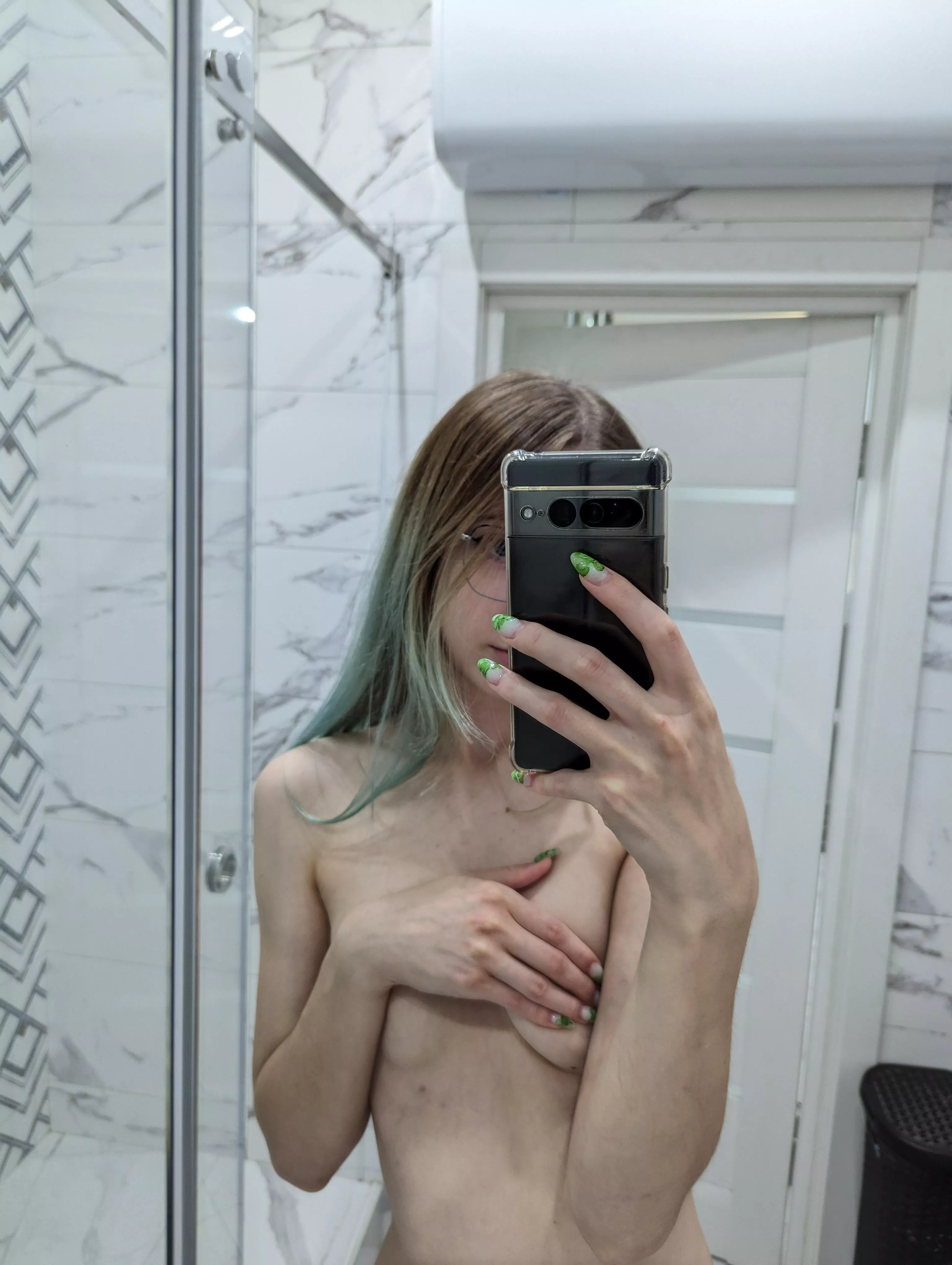 girls with unusual hair turn you on, don't they posted by obovatemuhammad