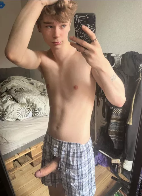 hey hey by manicmarcx