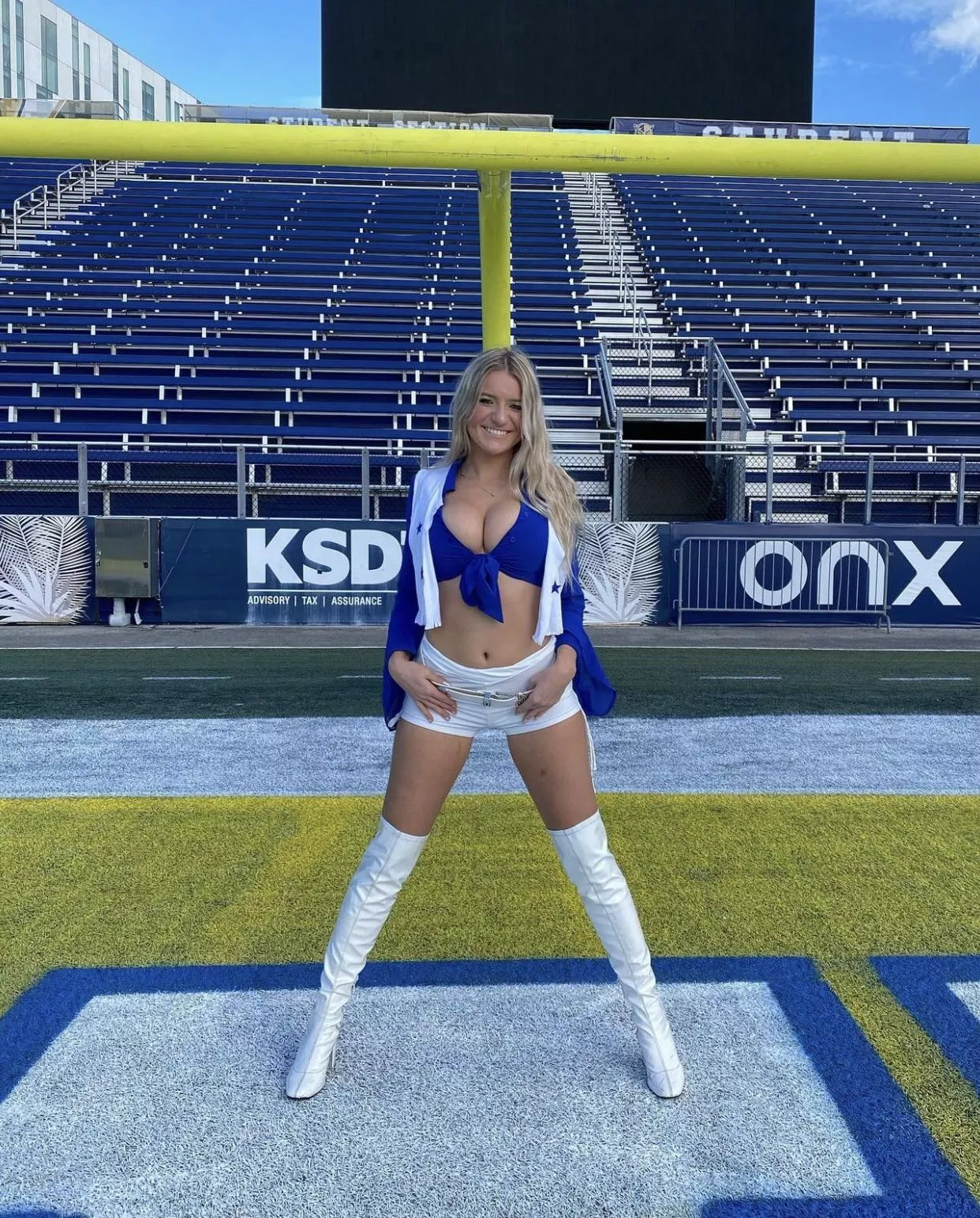 Hot cheerleader posted by Large_Rooster_69