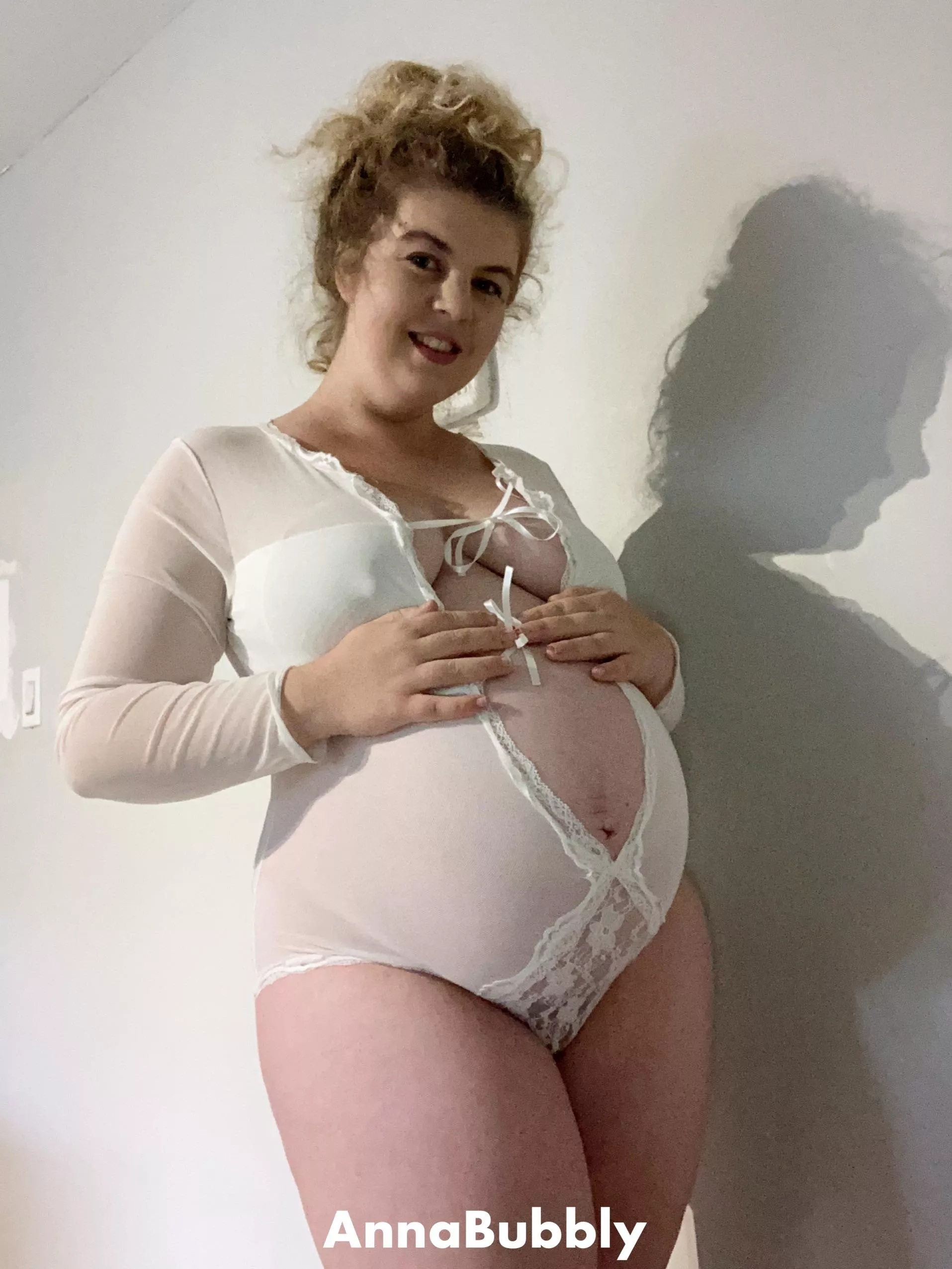 I feel ready to pop 🎈 posted by AnnaBubbly