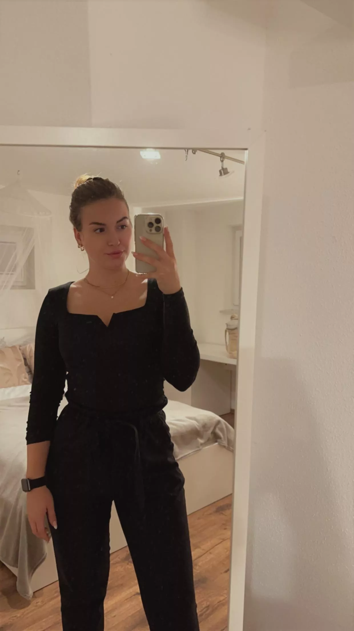 I'd like to be your new fuck friend. posted by Emilystonee