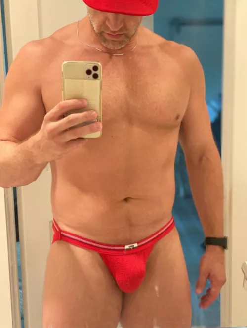 I'm just curious why my coworker can't seem to stop giving me those long looks in the gym locker room. by Infamous-Village-213