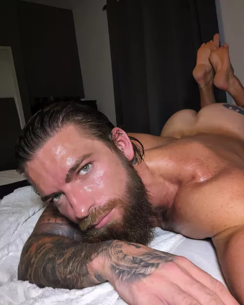 I'm ready for my massage by sh_flex