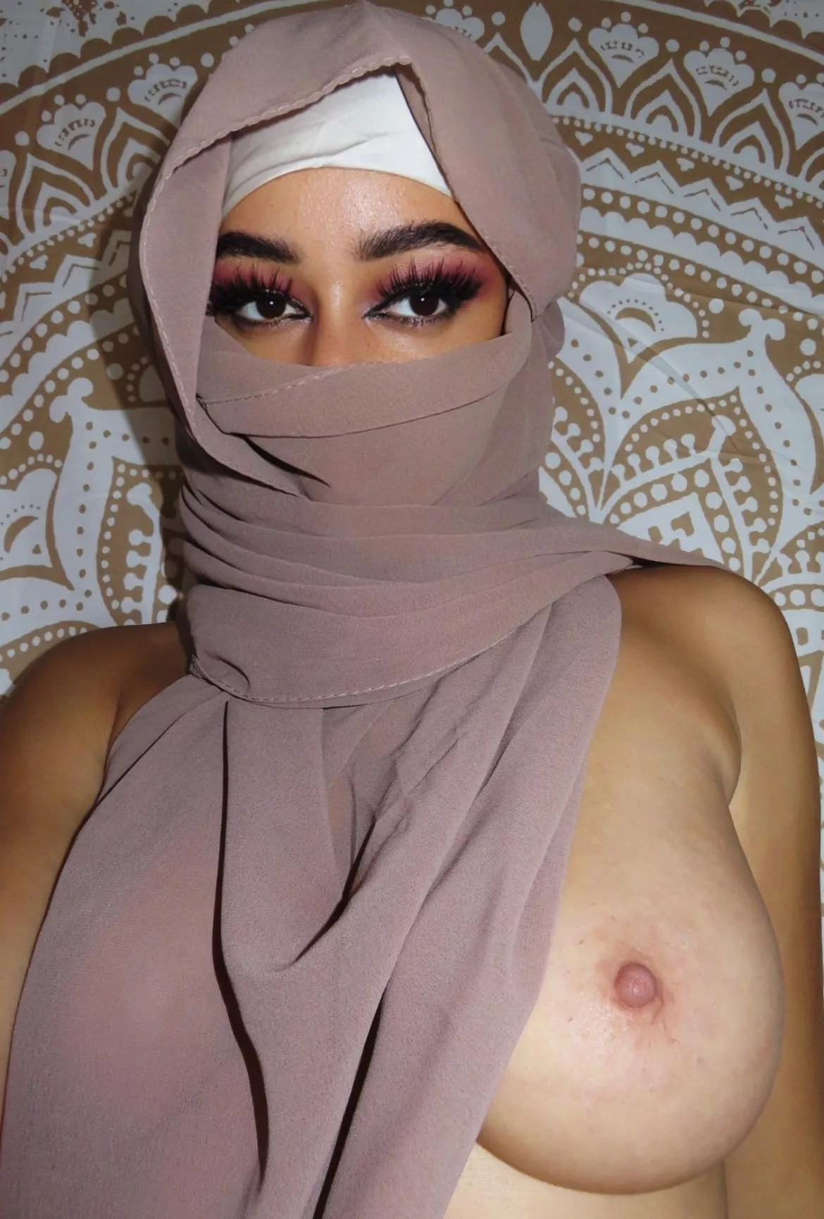 Marry or sidechick posted by Ok-Candle8408