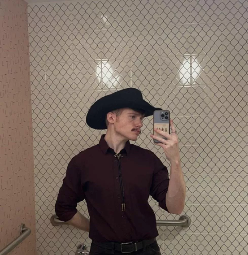 successful halloween posted by art_ang3l