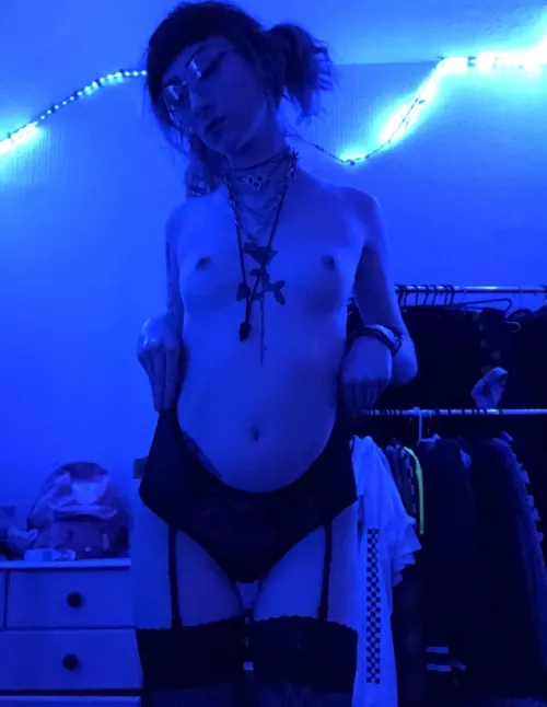 Taking the plunge... My first topless pic... by AZIG_DE