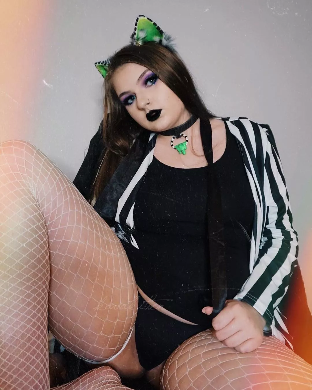 the ghost pup with the most 💚 happy halloween! awo! posted by kavakitten