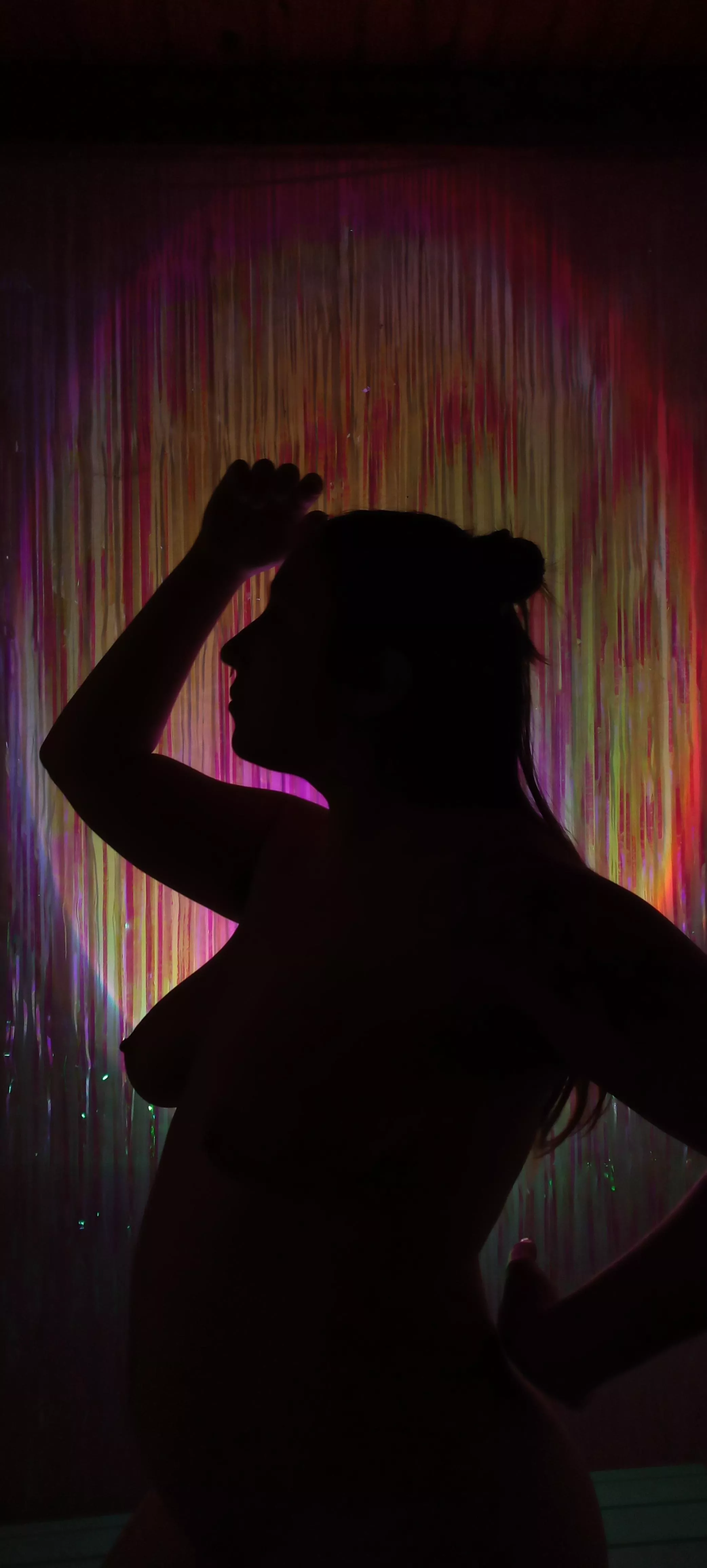 the opposite of being in the spotlight... posted by cozykink