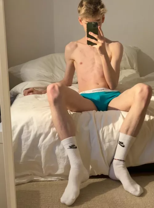 Wanna come over? by Tobi17