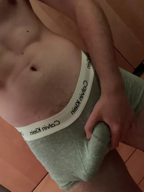 What if you saw this bulge next to you by keltaarr