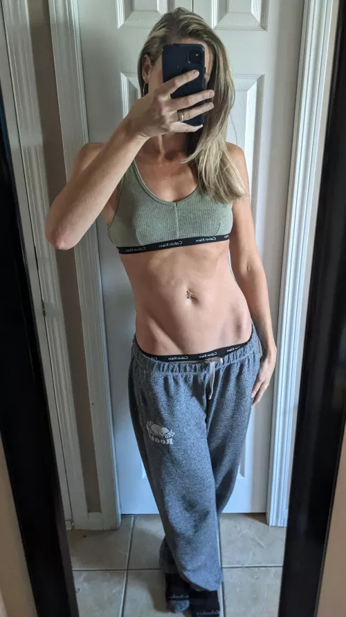 41 and 2 kids still skinny. by BlondeWonder416