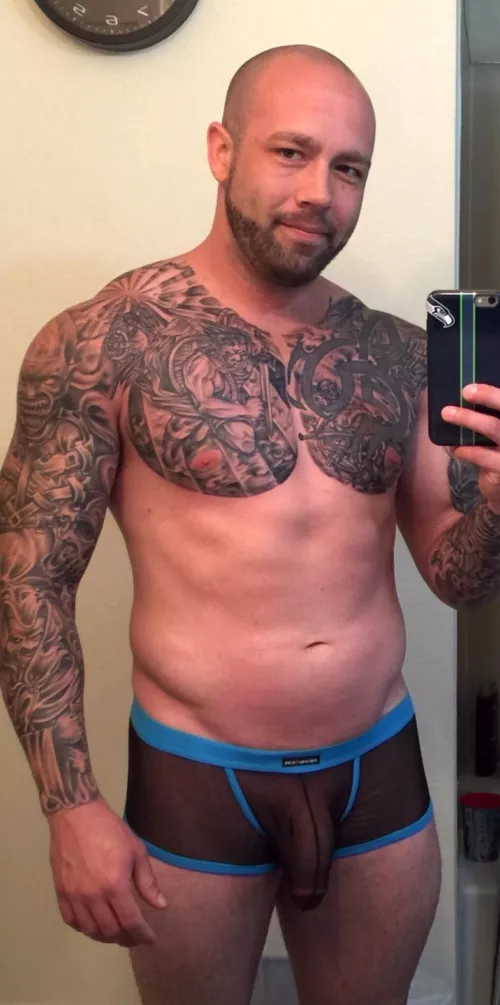 Do I look sexy? by LoveToBeNakedForYou