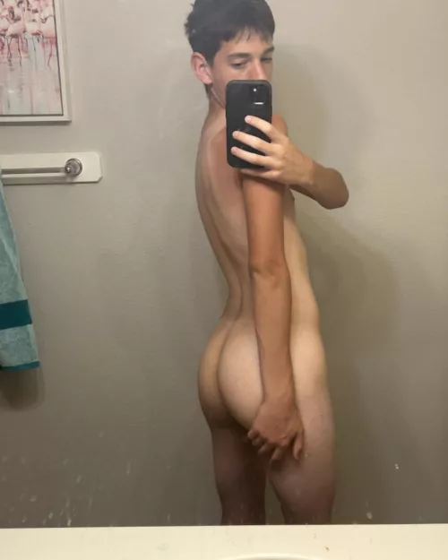 Eat or Fuck by Hornygaydude69