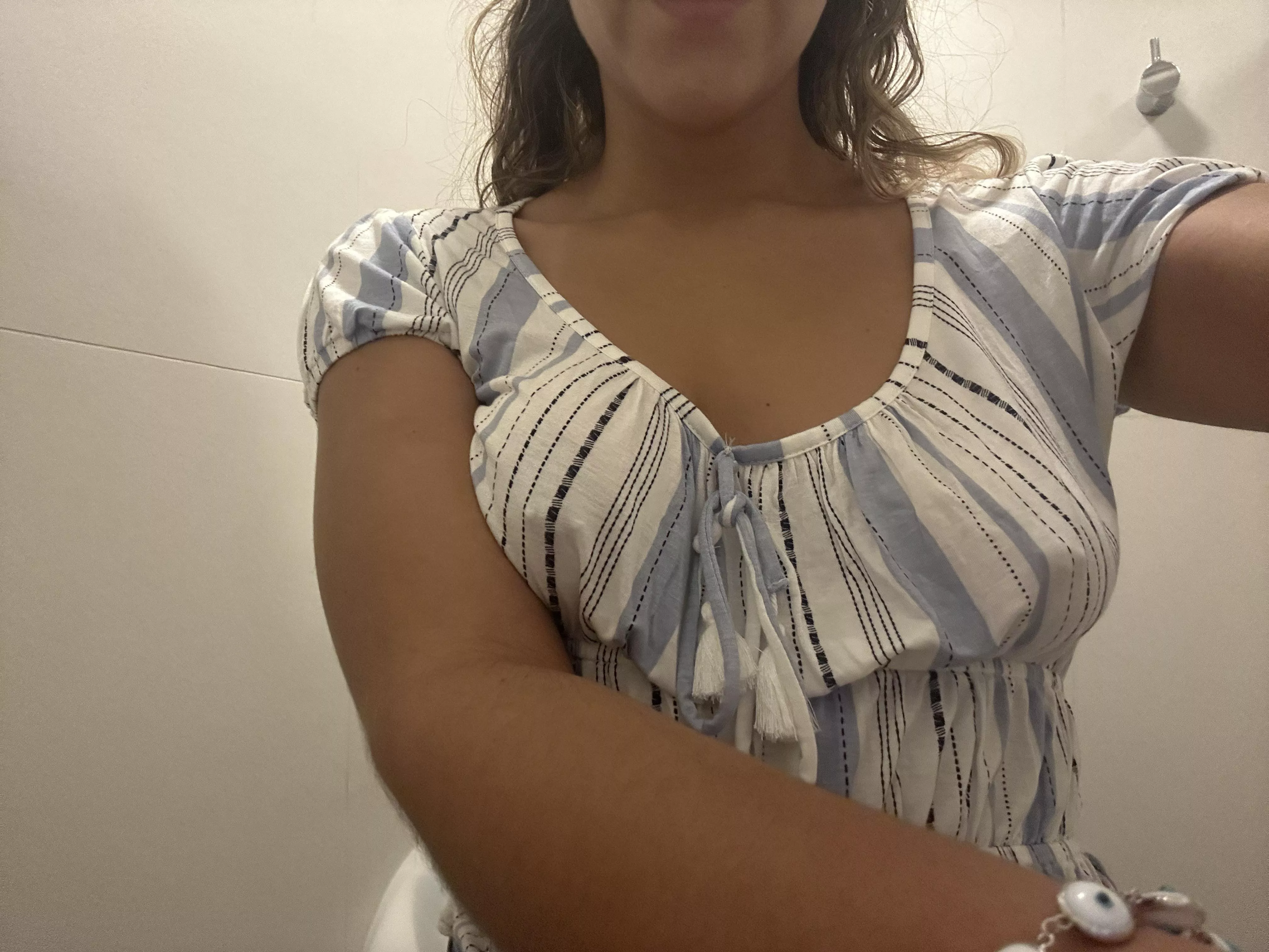 Forgot my bra at home posted by ripemangobaby