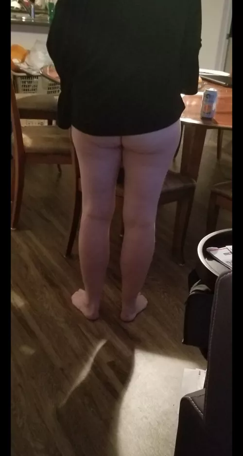 Hanging around no panties by bobassbbwlover