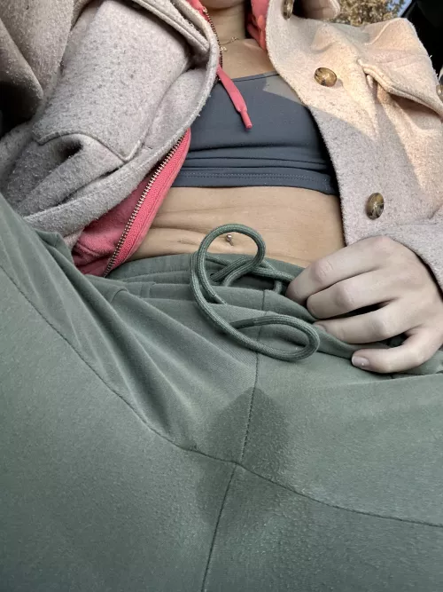 I have a built in gusher by Lexiefitxo