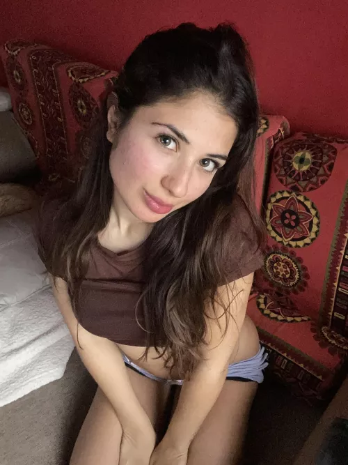 If my mom would see me on her couch with my sweaty pants she would kill me by Snowflakedr