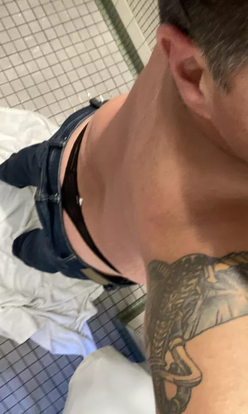 Just a little peek 🫣 by Maleficent_Tip7809