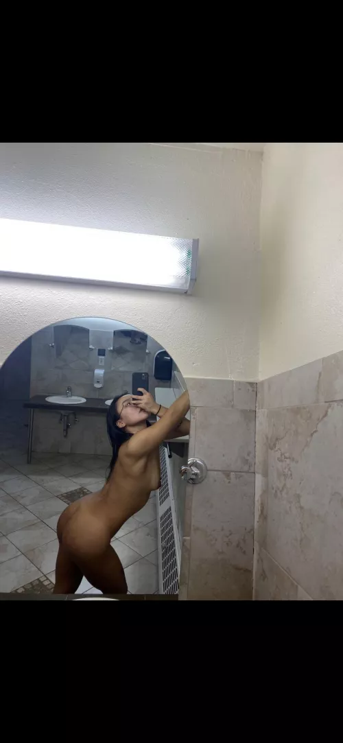 Just out the shower in my college dorm 🍑 by AKNativeprincess