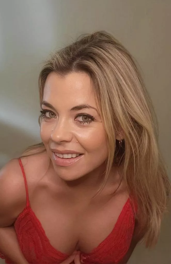 Lady in red posted by FrankieFiestyMilf