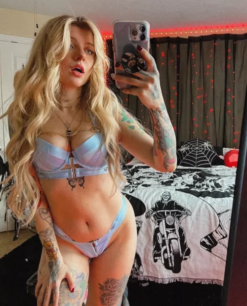 Liz by Itchy-Remote-4762