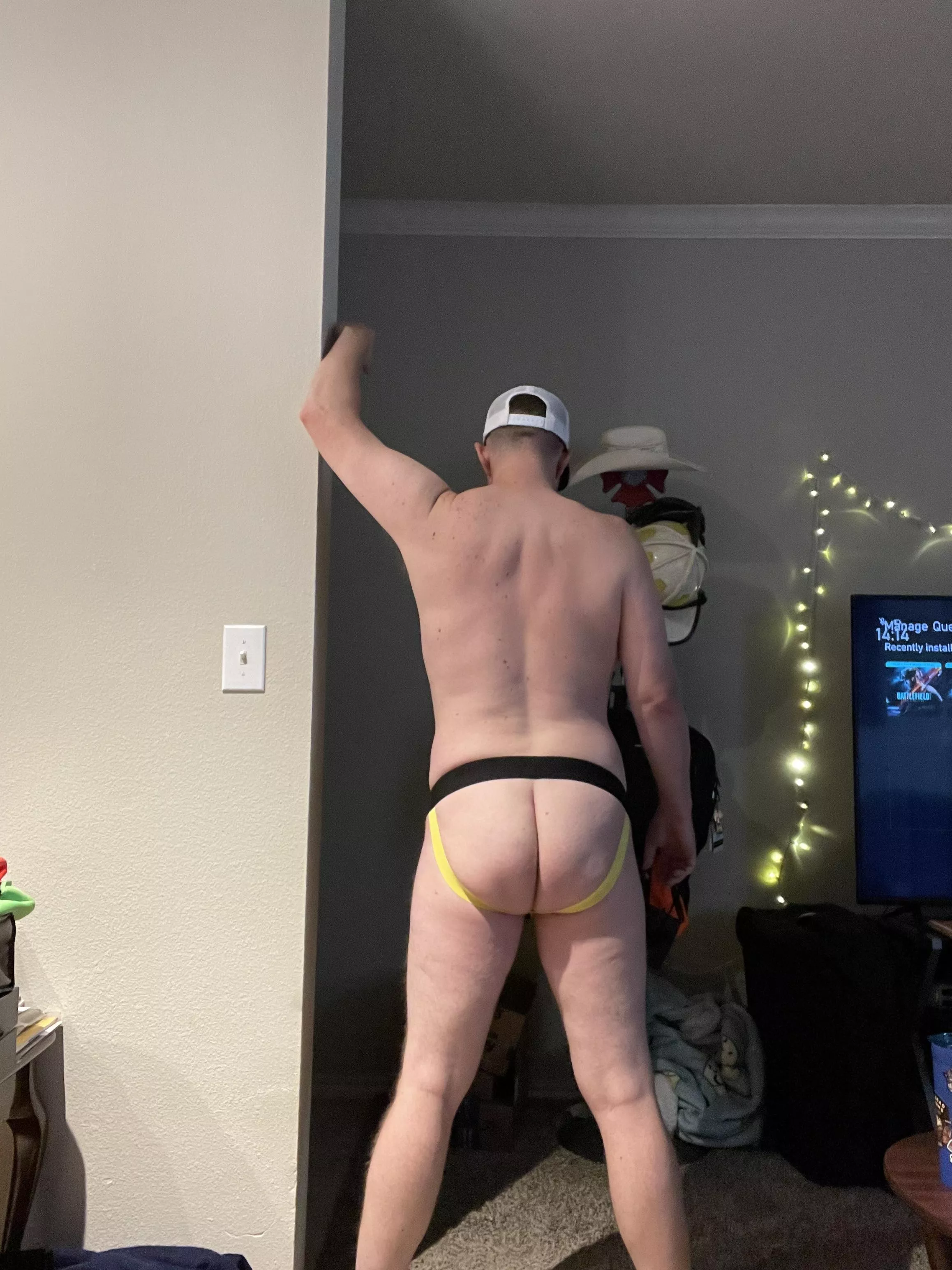 Love Showing Off posted by texasbiperv