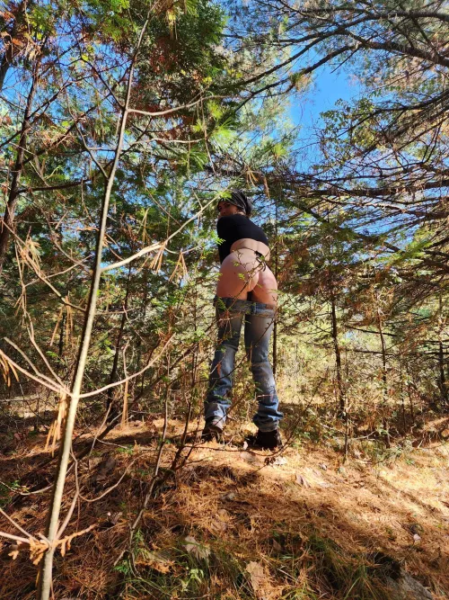 no need to try and sneak a pic you can have more by Tinkertoys69