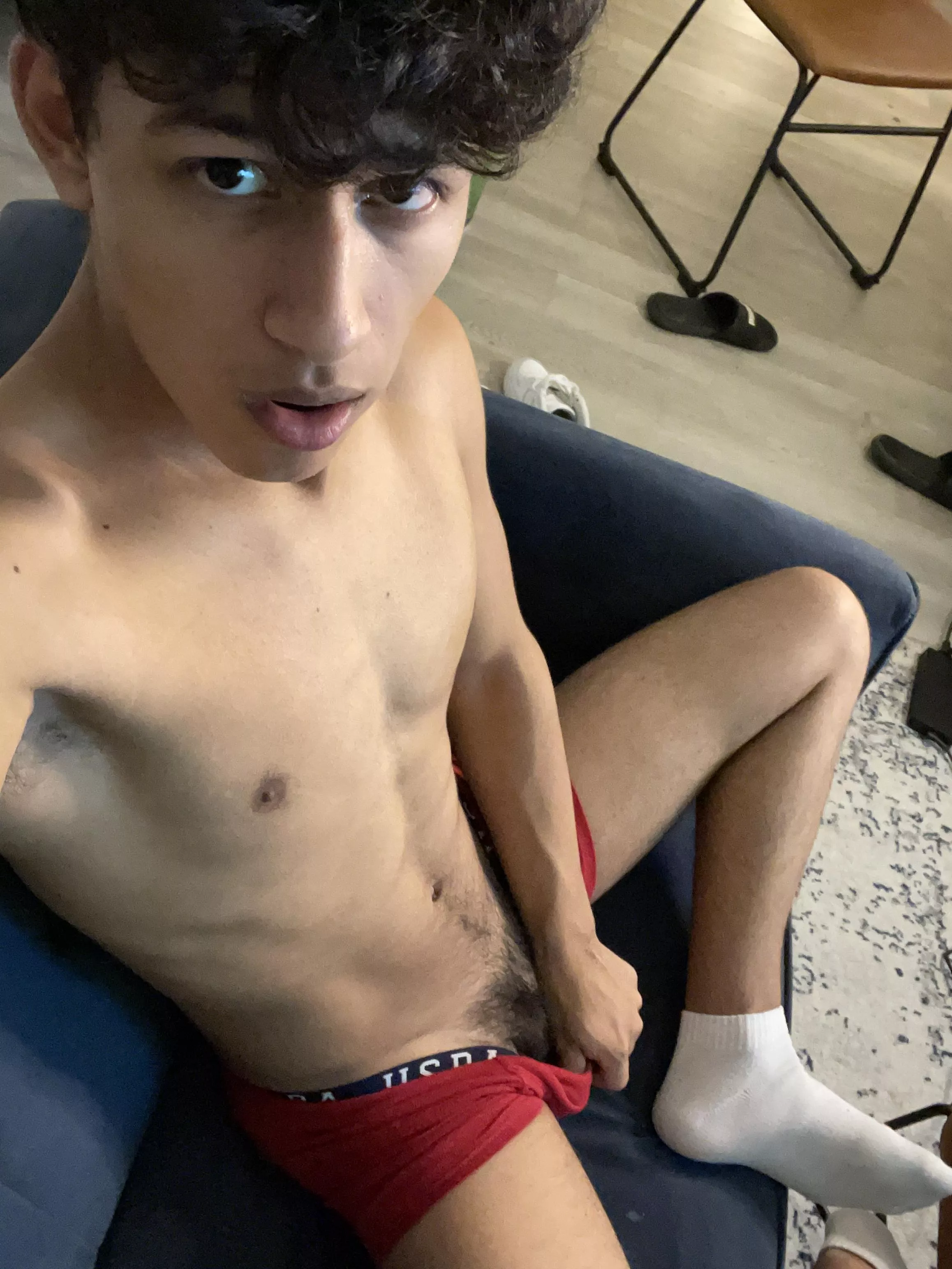 recently legal, can I fill you phone with my nudes? posted by farawayValerian