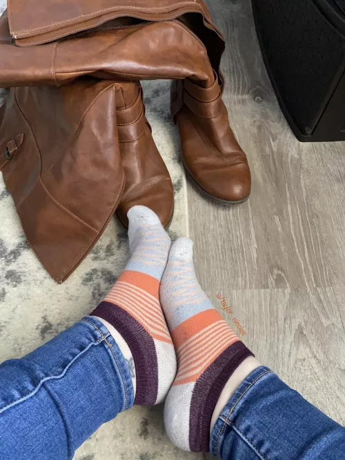 So happy it’s cold enough to wear my boots 🍂 by taylor_nicolee