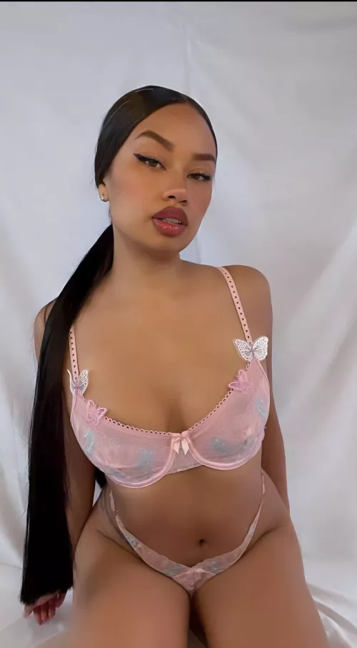 This Latina just turned 19, smash or pass? by dolceValue