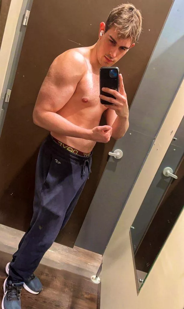 Would you let me dominate you (i’m very rough) posted by AlejandraRose03