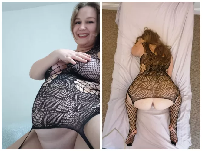5 months pregnant now but would you still fuck me in my body stockings 😏? Front and back view for you 😘 by jesspregnancy