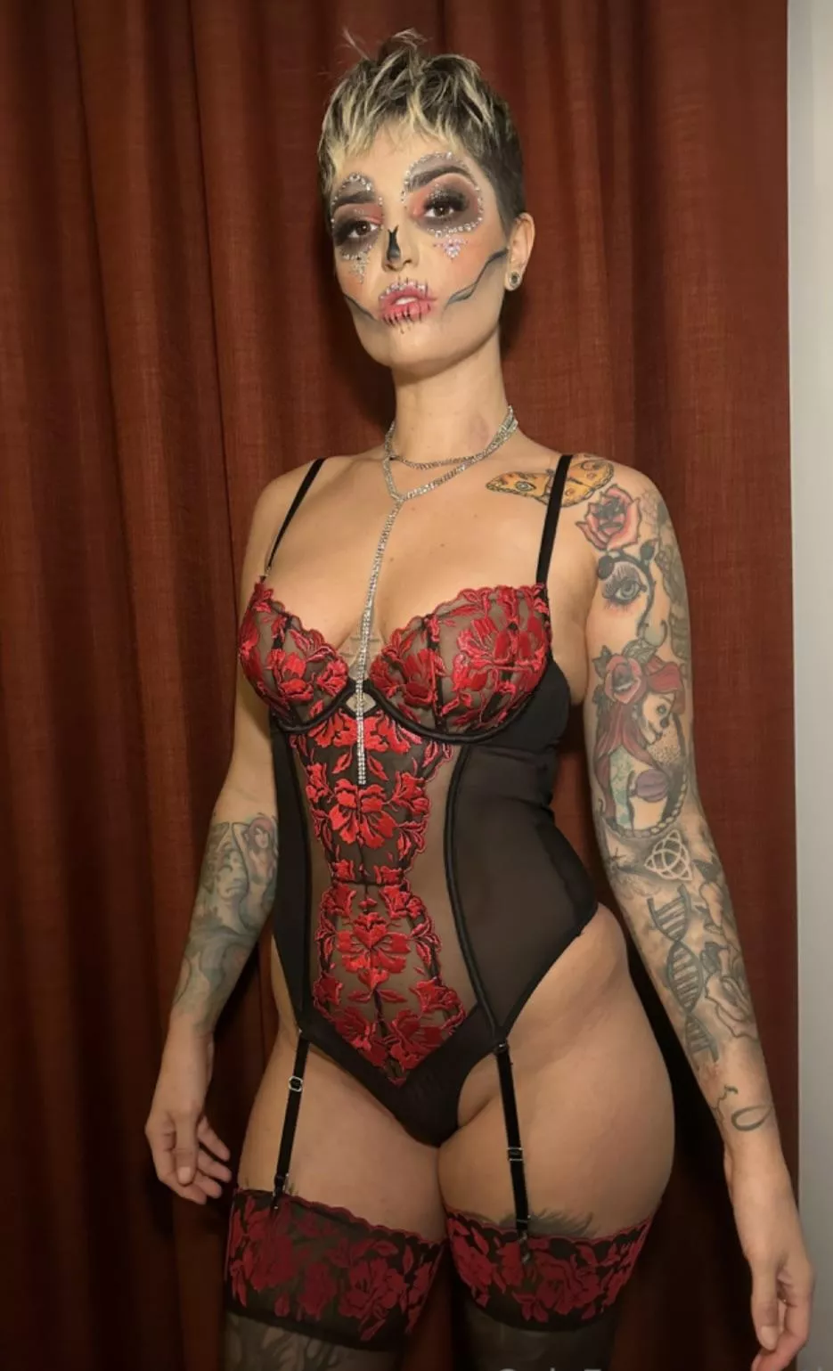 Do you like my outfit and makeup? posted by Georgieweare97