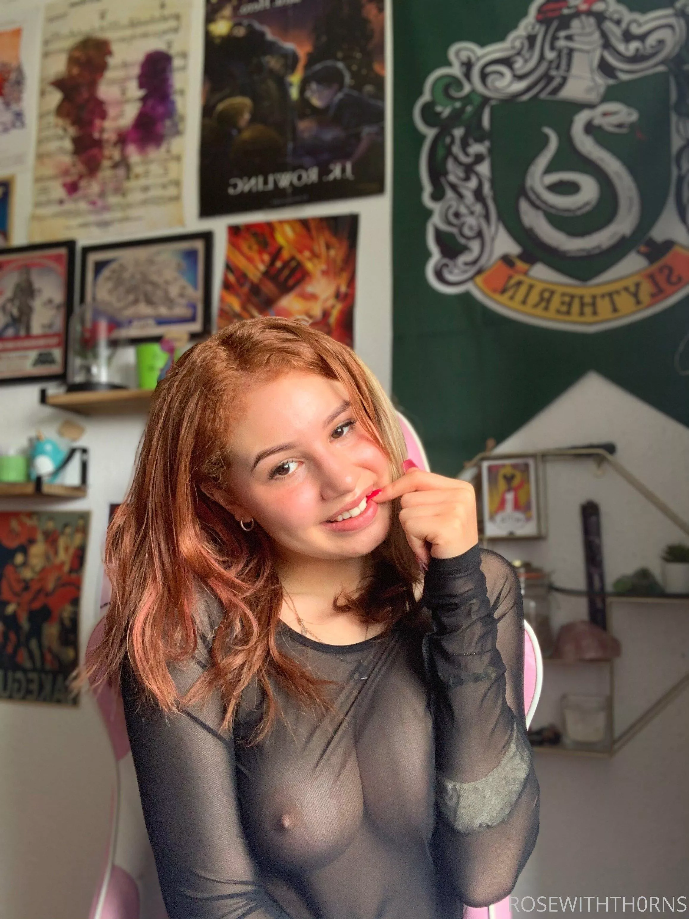 Eye contact is my biggest turn on posted by redheadrosethorns