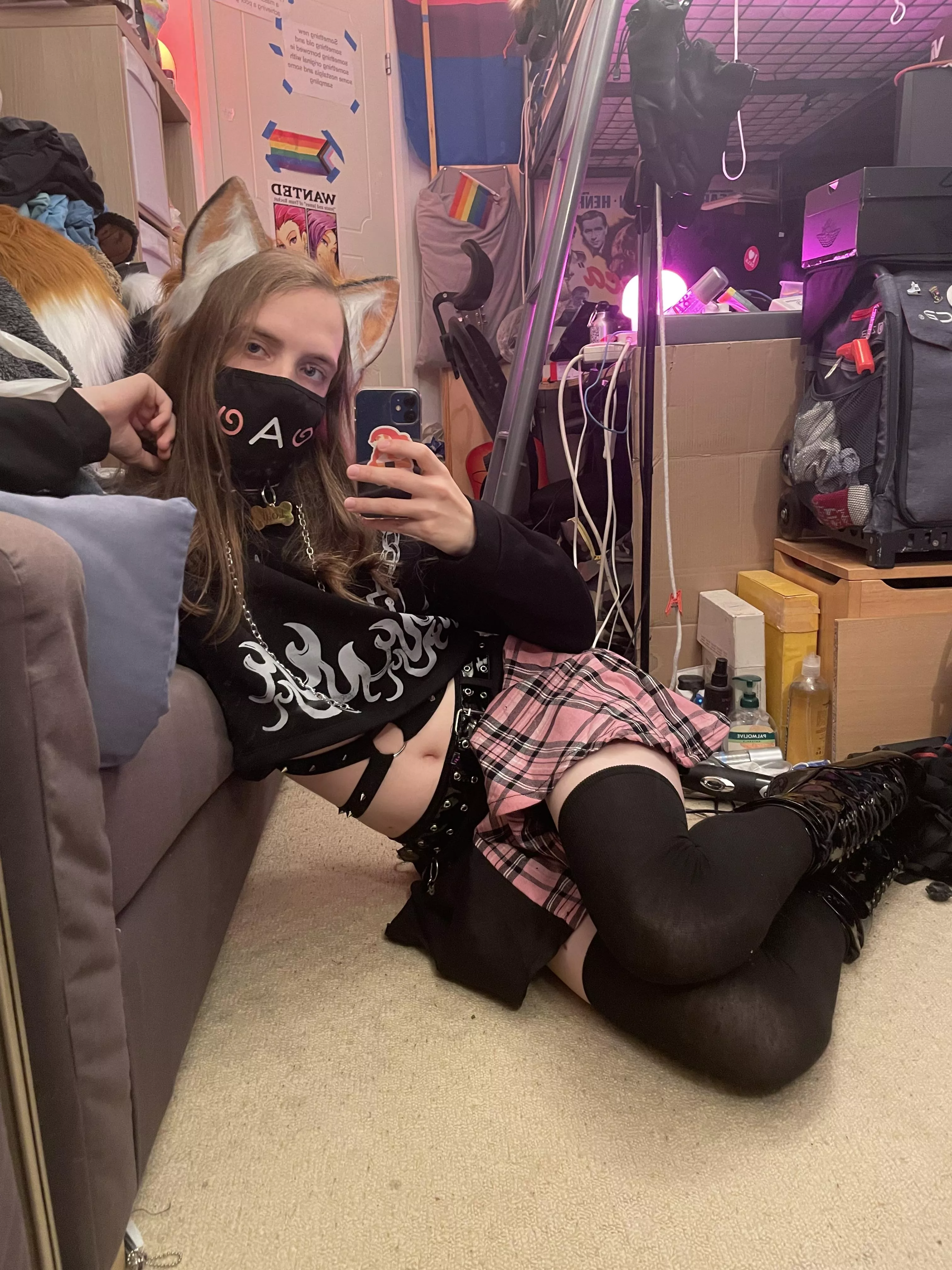 Goth boy posted by r_a_user