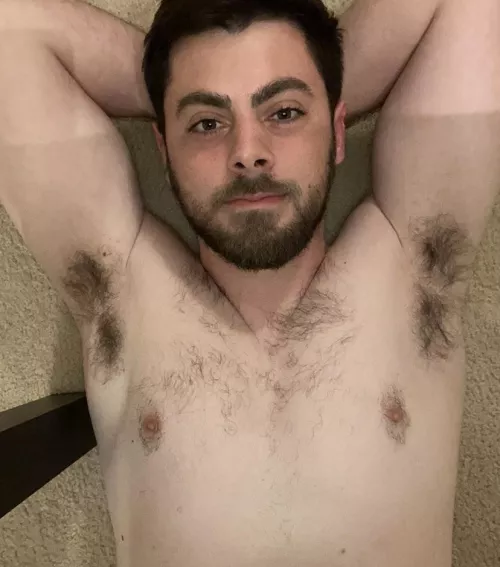 Hairy pits are the best pits