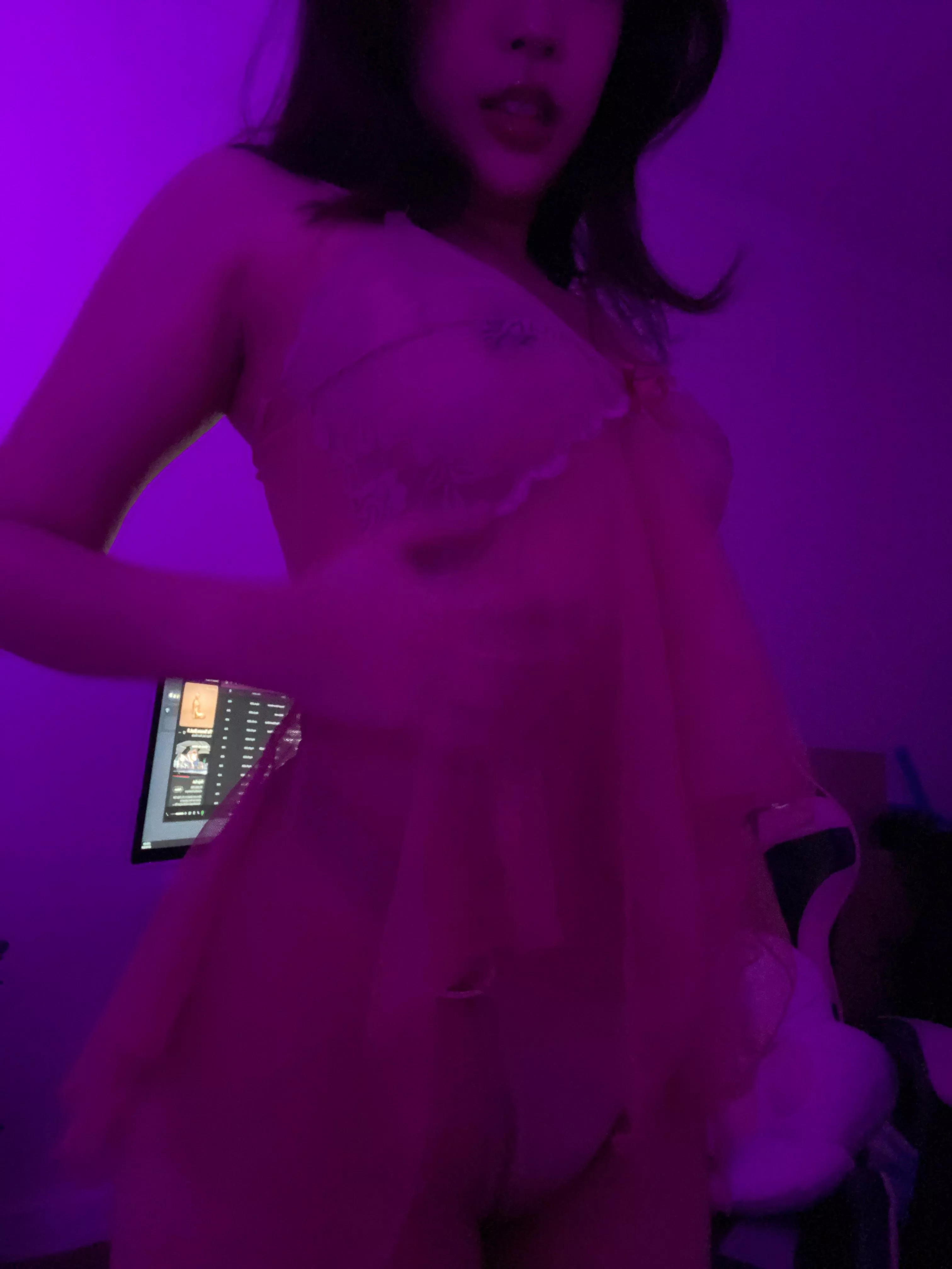 Jasmine (@bbygirl_jasmine) [onlyfans] posted by bbygirl_jasmine