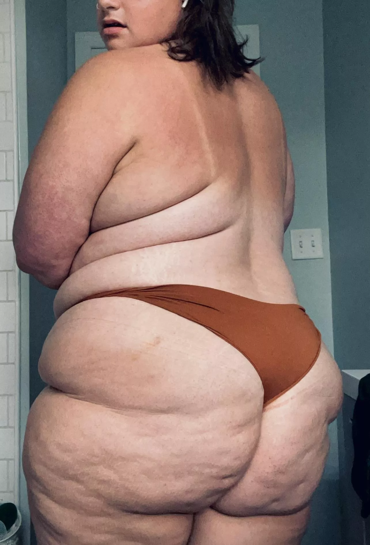 My ex said I’d be sexier if I lost weight… 🥺 posted by mmunch333