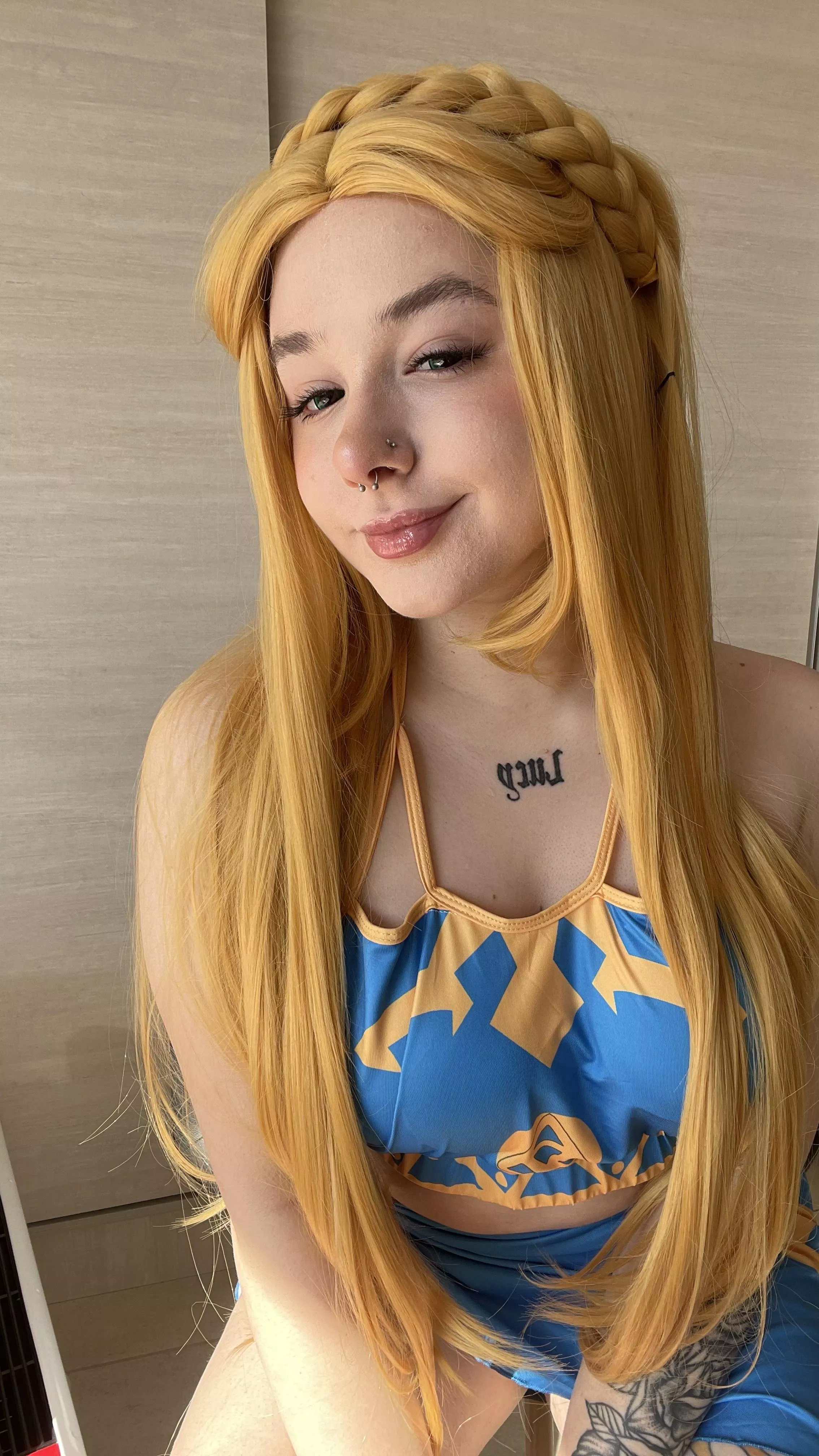 Princess Zelda from The Legend of Zelda by Foxy posted by SolidlyJovial