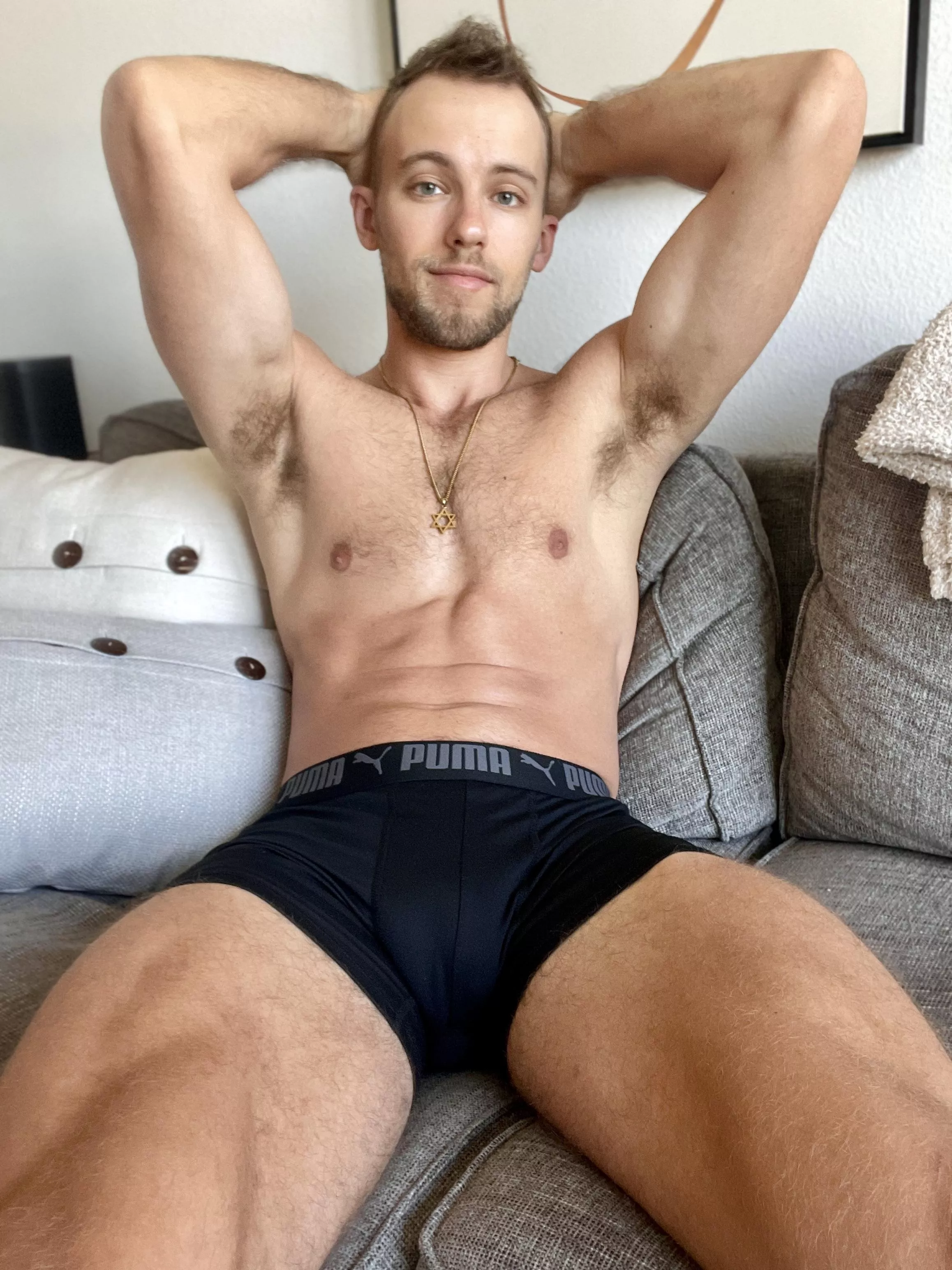 Would you smell my pits after a sweaty workout? posted by troy_green69