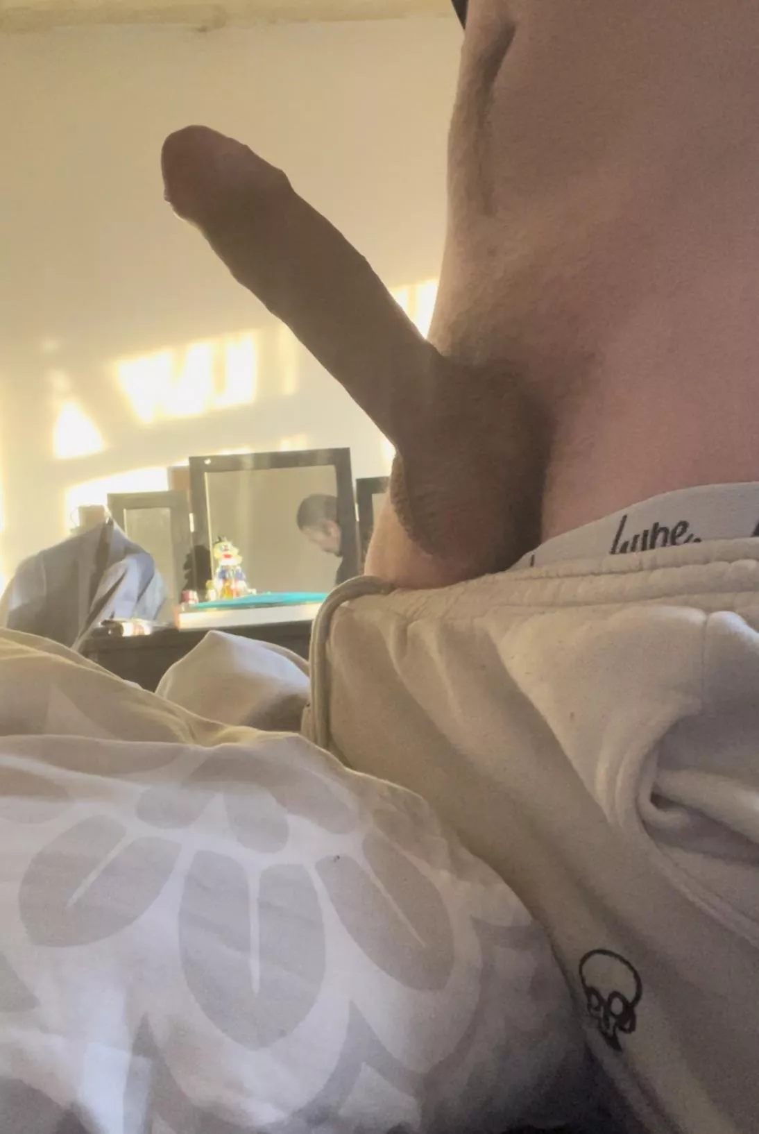 24 yrs old. You horny for me?Dms open 😈💪🏼 posted by HungYoungAlpha-