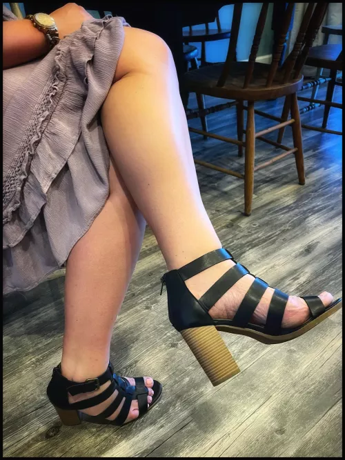 Black and Strappy 🖤 a nice look 👀 by AZ_Heel7Wife