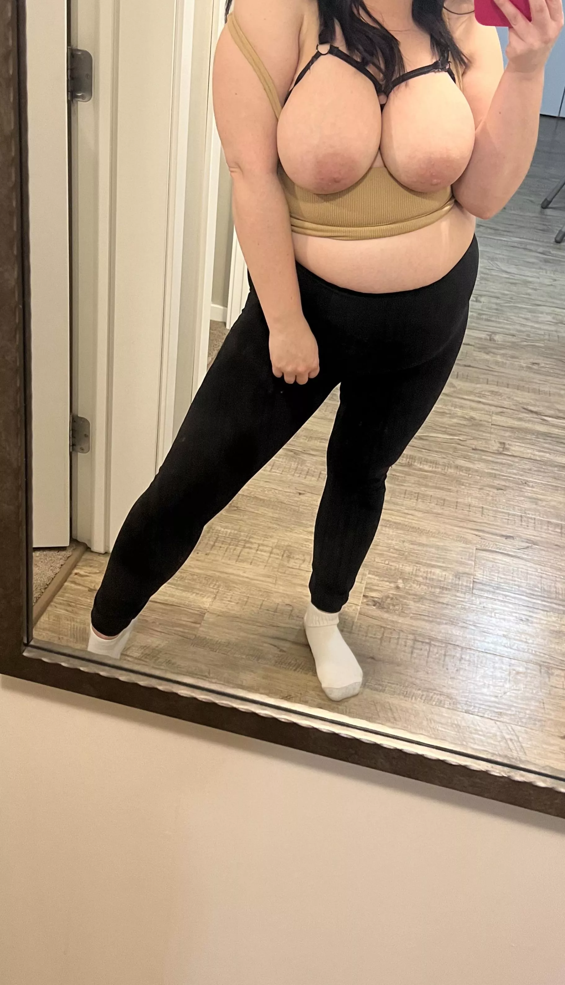 Choose your tits tonight posted by rosetomlinson9