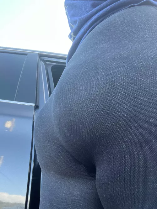 Fitting just right 🖤 by DezzyDoe