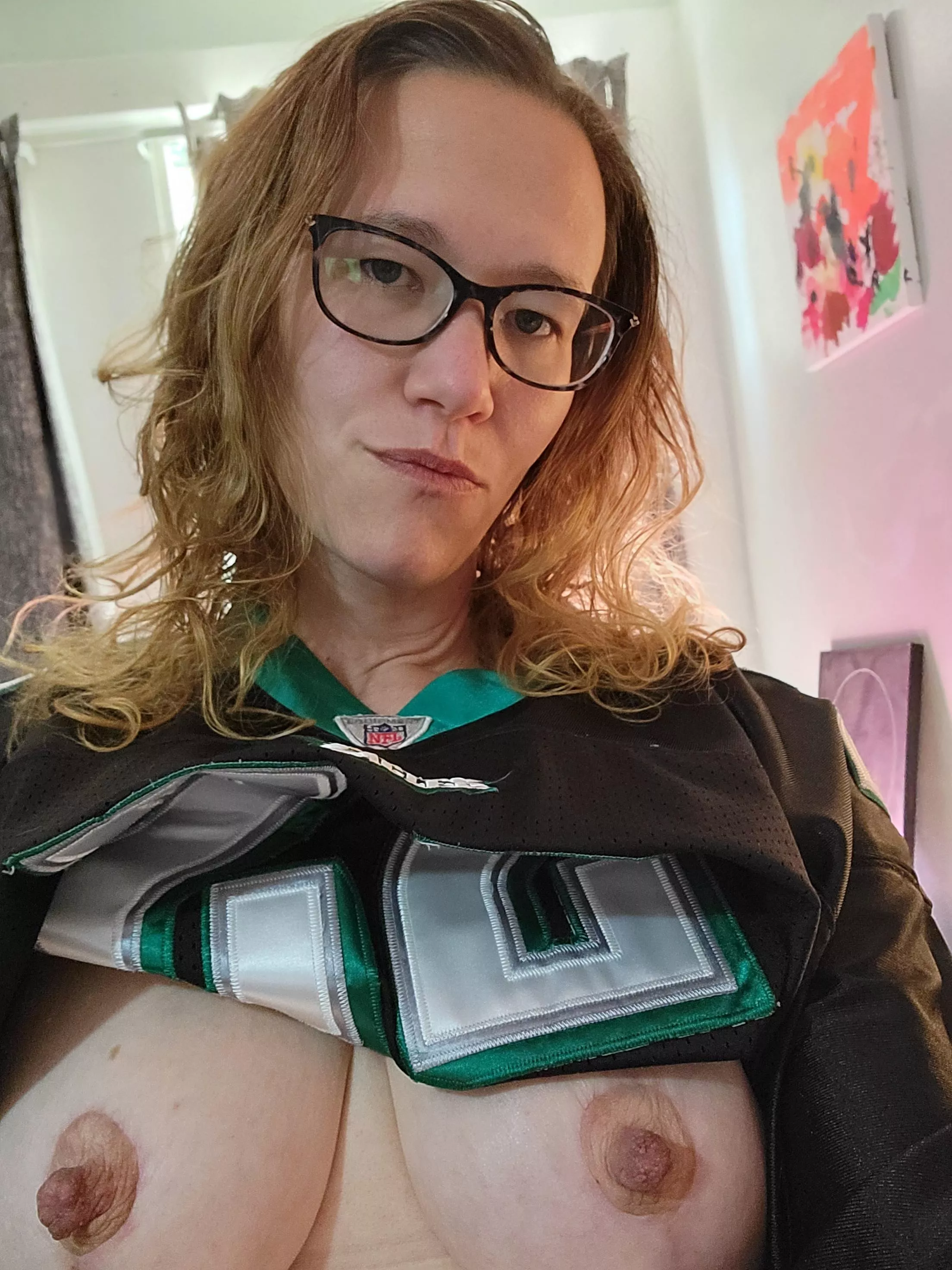 Go Eagles 🦅 posted by NakedThestral