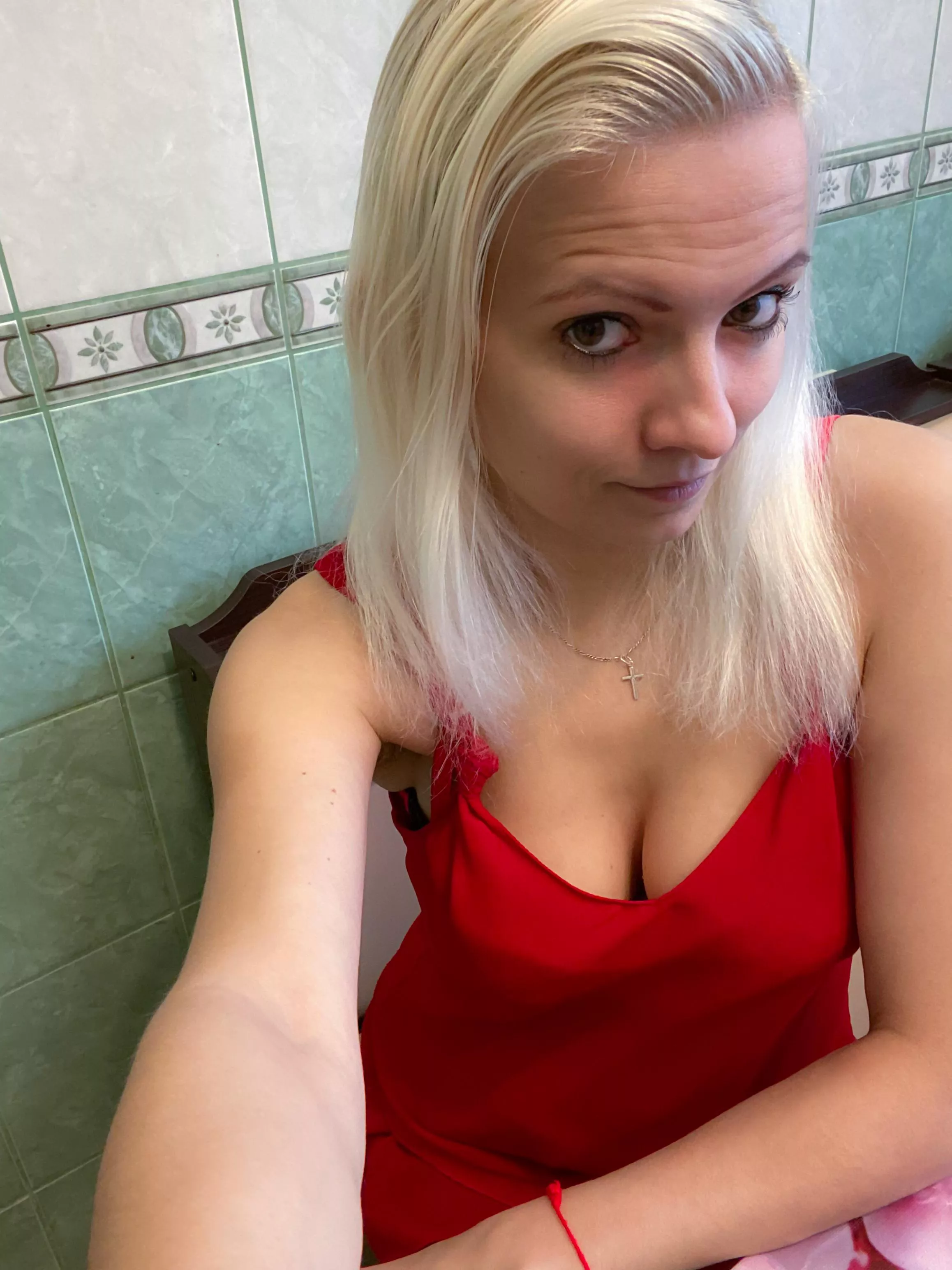 Kitchen selfie. How about dinner for two? posted by bubethebest